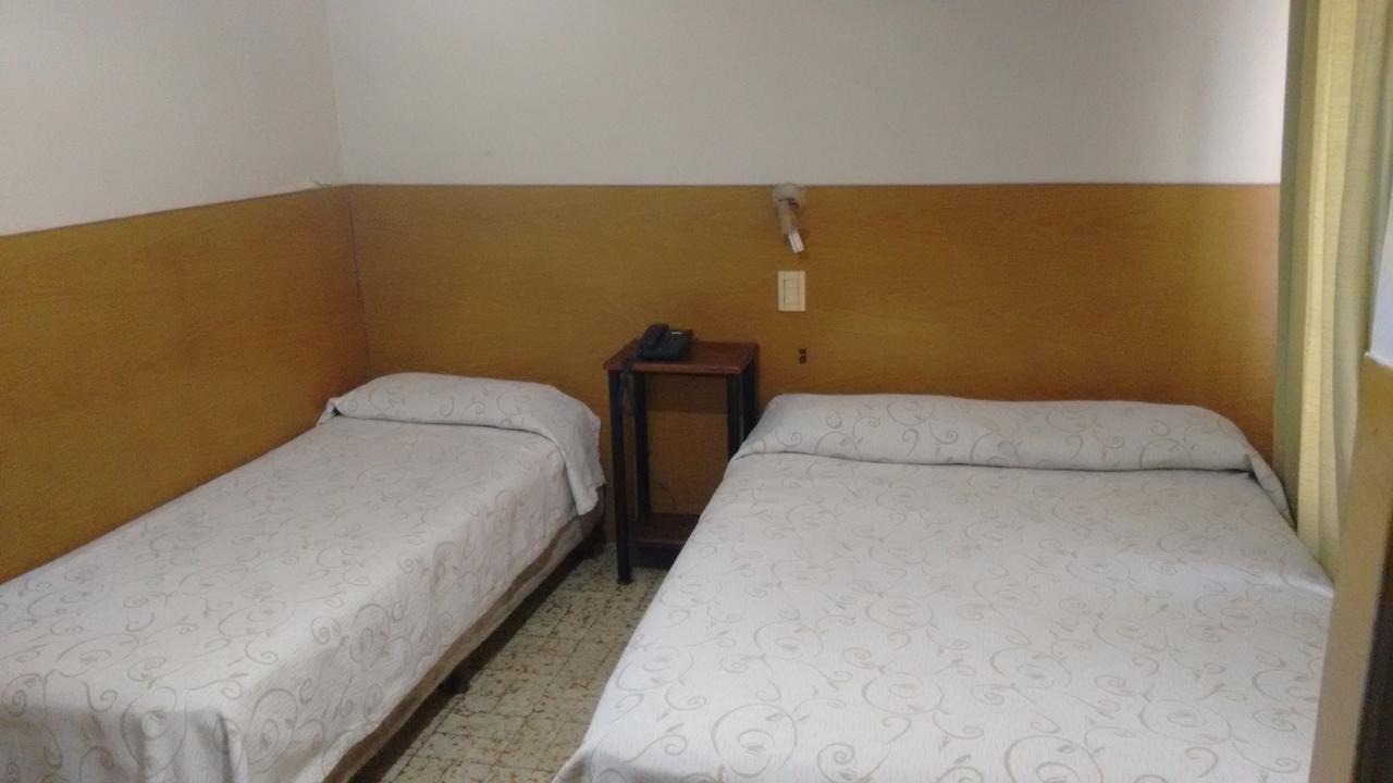Hotel Necochea Mendoza Eksteriør billede